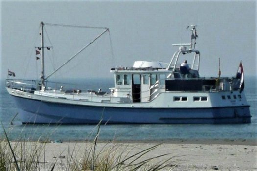 GB 52 Motortrawler - 2