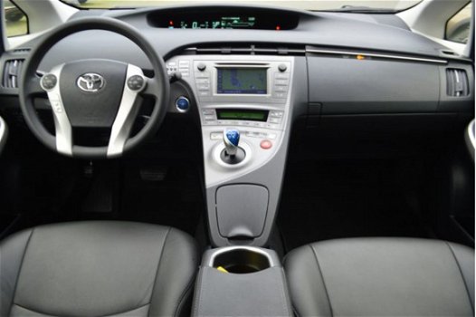 Toyota Prius - 1.8 Dynamic HYBRID // LEER NAVI CAMERA CRUISE CLIMA 2xPDC - 1