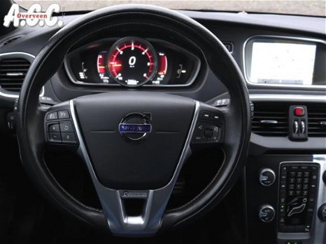 Volvo V40 - 2.0 D2 R-Design Leer Xenon Trekhaak - 1