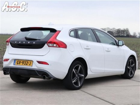 Volvo V40 - 2.0 D2 R-Design Leer Xenon Trekhaak - 1