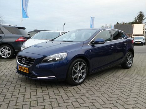 Volvo V40 - 2.0 D2 Ocean Race - 1