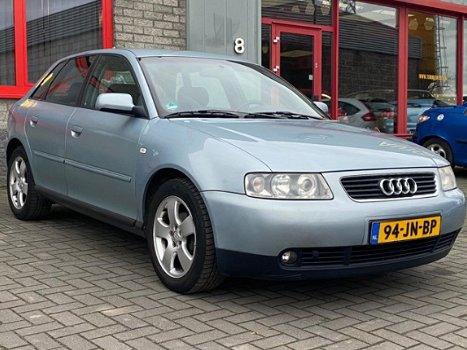 Audi A3 - 1.6 Attraction - 1