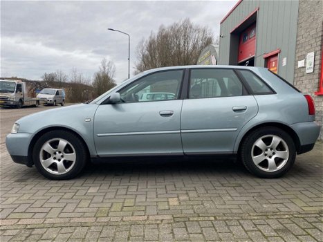 Audi A3 - 1.6 Attraction - 1