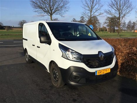 Renault Trafic - 1.6 dCi 85 KWT27 L1H1 Comfort AIRCO NAVI CRUISECONTROLBJ 2015 - 1