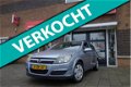 Opel Astra - 1.4 Essentia - 1 - Thumbnail