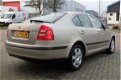 Skoda Octavia - 1.6 Ambiente 90.000 KM + JAAR APK - 1 - Thumbnail