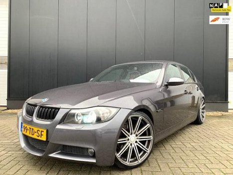 BMW 3-serie - 320I M-SPORT LEDER/NAVI/19'LMV/NAP/ORGNL/ZR MOOI - 1