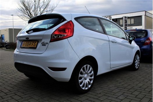 Ford Fiesta - 1.25 Titanium | Airco | Stoelverwarming | Elektrische ramen | 29.750 KM | APK | - 1