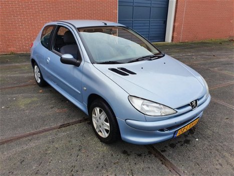 Peugeot 206 - 1.4 XR - 1