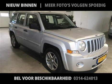 Jeep Patriot - 2.4 170PK 4WD NL-auto 88dkm - 1