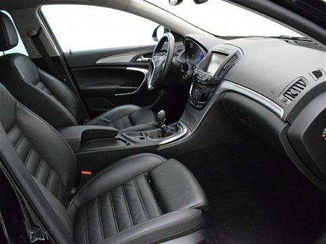 Opel Insignia - 1.6 CDTI 150pk Bussines+ (NAVI/LEDER/CLIMA) - 1