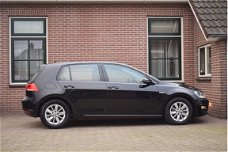 Volkswagen Golf - 1.6 TDI 110pk H6 Comfortline BlueMotion Ecc Pdc Trekhaak Navigatie 5drs