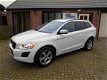 Volvo XC60 - 2.0T 203pk Automaat Xenon Navigatie Trekhaak - 1 - Thumbnail