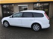 Ford Focus Wagon - 1.6 TDCI Trend Airco - 1 - Thumbnail