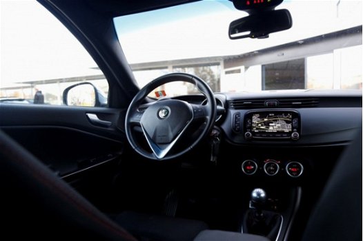 Alfa Romeo Giulietta - 1.6 JTDm Sprint*NL-Auto*Perfect Dealer Onderh.*Navi/Alcantara/LED/DAB+/Parkee - 1