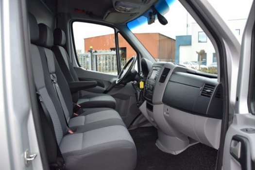 Volkswagen Crafter - 35 2.0 TDI 136pk L3H2 Maxi Trekhaak 3.500kg. 09-2014 - 1