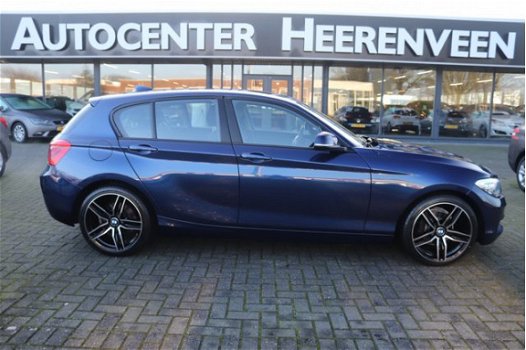 BMW 1-serie - 116d EDE Corporate Lease Essential 50 procent deal 6.375, - ACTIE 18'' LMV / LED / Nav - 1