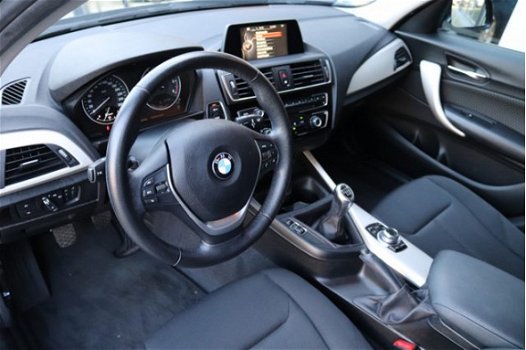 BMW 1-serie - 116d EDE Corporate Lease Essential 50 procent deal 6.375, - ACTIE 18'' LMV / LED / Nav - 1