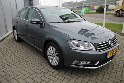 Volkswagen Passat - 1.4 TSI 122pk BMT 7-DSG Comfort Executive Edition - 1