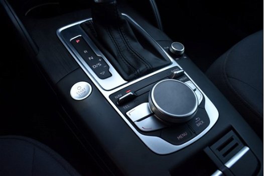 Audi A3 Sportback - 1.4 e-tron PHEV Attraction incl.BTW Navigatie/Trekhaak - 1
