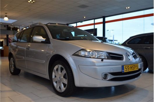 Renault Mégane Grand Tour - 1.6-16V Tech Line, Pano, Xenon, Navi, Keyless, Half Leder, Pdc, Clima, C - 1