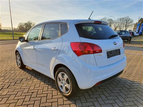 Kia Venga - 1.6 CVVT Plus Pack Navi Camera 4-Seizoensbanden - 1