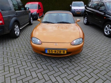 Mazda MX-5 - 1.6i - 1