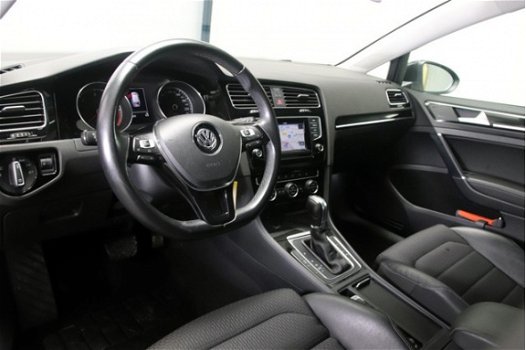 Volkswagen Golf Variant - 1.6 TDI Business Edition DSG Half-Leder Camera Navigatie Stoelmassage - 1