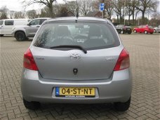 Toyota Yaris - 1.3 VVTi Sol Een betrouwbare zuinige 5 deurs met centrale portiervergrendeling en air