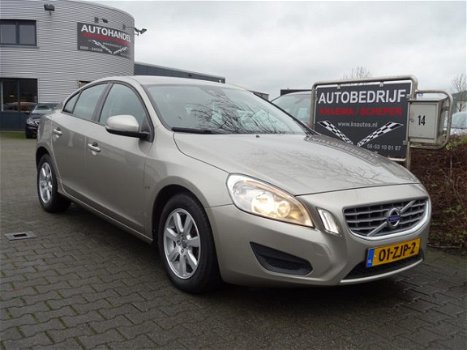 Volvo S60 - 2.0 D4 Kinetic - 1