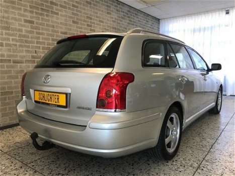 Toyota Avensis Wagon - 2.0 ECC/LM-Velgen/Trekhaak/Stoelverwarming - 1