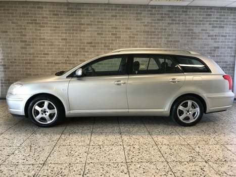 Toyota Avensis Wagon - 2.0 ECC/LM-Velgen/Trekhaak/Stoelverwarming - 1