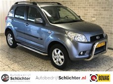 Daihatsu Terios - 1.5 2WD Expedition Airco/LM-velgen/Trekhaak/Push-Bar/Side-Bars