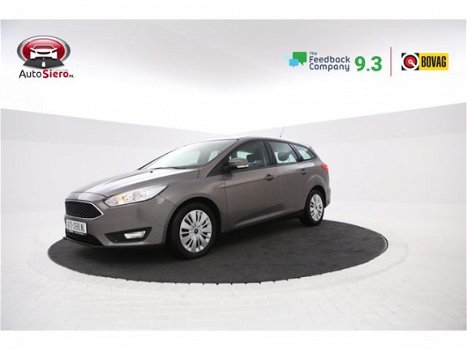 Ford Focus Wagon - 1.5 TDCI Titanium Edition Navigatie, Trekhaak, Cruise control - 1