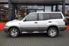 Nissan Terrano - 3.0 DI 5DRS LUXERY VAN