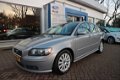 Volvo S40 - 2.4i 140pk Kinetic Dealeronderhouden 4drs - 1 - Thumbnail