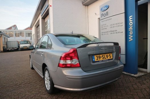 Volvo S40 - 2.4i 140pk Kinetic Dealeronderhouden 4drs - 1