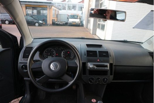 Volkswagen Polo - 1.4i 16v 75pk Dealeronderhouden Trhk 5drs - 1