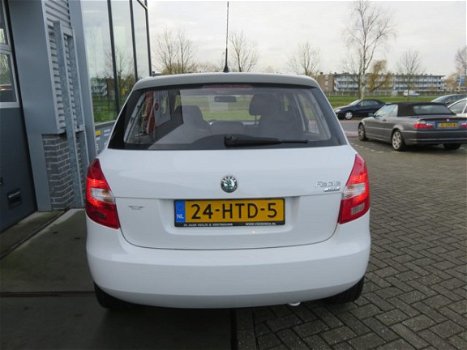 Skoda Fabia - 1.2 5Drs * 97.916KM * NAP * NL AUTO * APK * GARANTIE - 1