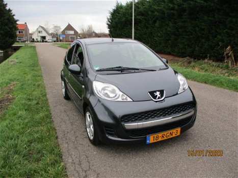 Peugeot 107 - 1.0-12V XS 5 Drs Automaat met Airco - 1