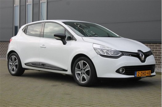 Renault Clio - 1.5 dCi ECO Night&Day / Navigatie / 1e Eigenaar / dealer onderhouden / PDC - 1