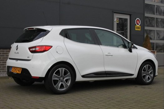 Renault Clio - 1.5 dCi ECO Night&Day / Navigatie / 1e Eigenaar / dealer onderhouden / PDC - 1