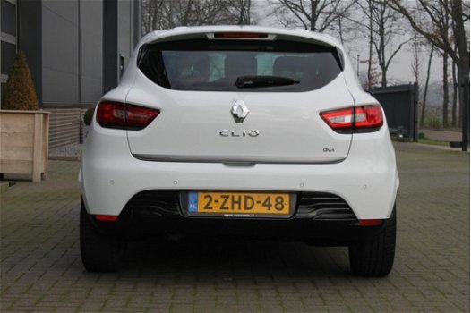 Renault Clio - 1.5 dCi ECO Night&Day / Navigatie / 1e Eigenaar / dealer onderhouden / PDC - 1