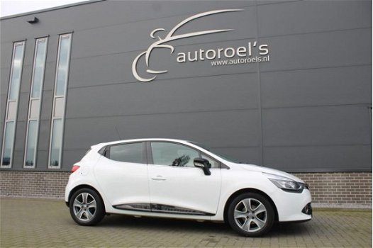 Renault Clio - 1.5 dCi ECO Night&Day / Navigatie / 1e Eigenaar / dealer onderhouden / PDC - 1