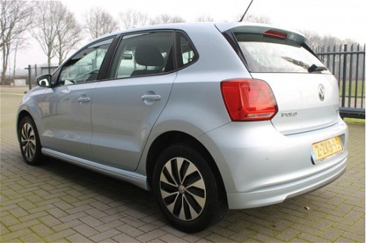 Volkswagen Polo - 1.4 TDI BlueMotion / 75 PK / Navigatie / 1e Eigenaar / VW dealer onderhouden / PDC - 1