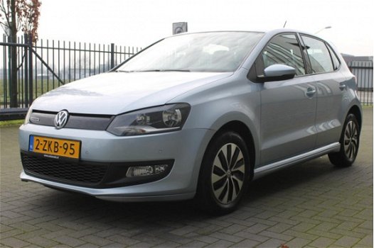 Volkswagen Polo - 1.4 TDI BlueMotion / 75 PK / Navigatie / 1e Eigenaar / VW dealer onderhouden / PDC - 1