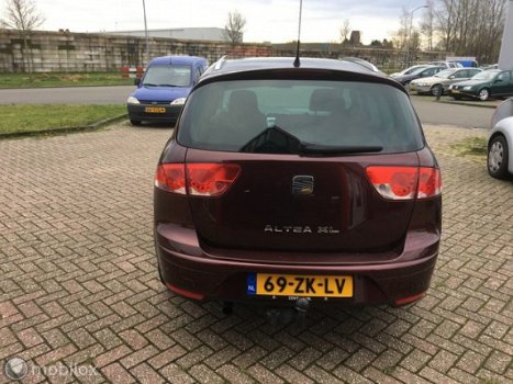 Seat Altea XL - 1.6 Stylance 4499 euro - 1