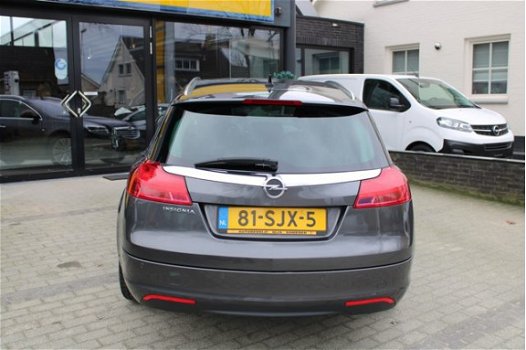 Opel Insignia Sports Tourer - 1.4i Turbo Cosmo navi / leder / pdc / 18