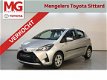 Toyota Yaris - 1.5 Hybrid Active Navi Weinig kilometers - 1 - Thumbnail