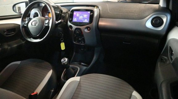 Toyota Aygo - 1.0 VVT-i X-play Apple carplay - 1